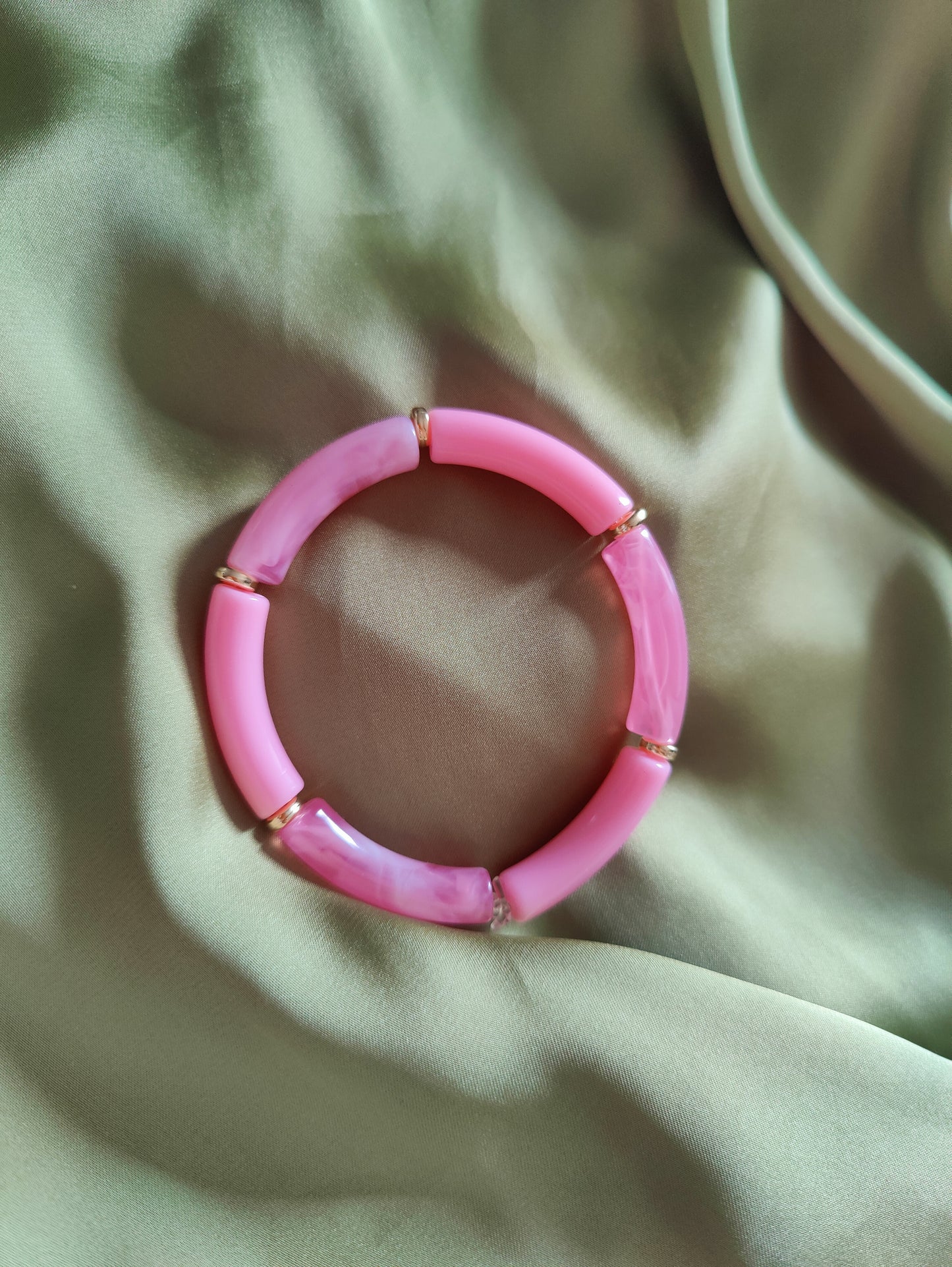 Bracelet élastique, perles tubes colorés