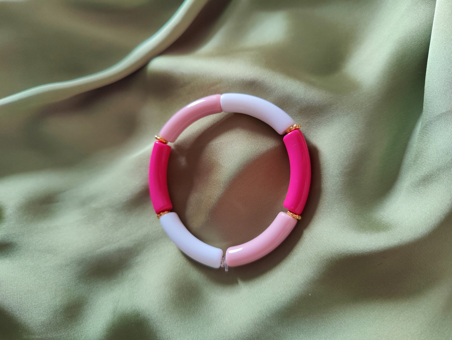 Bracelet élastique, perles tubes colorés